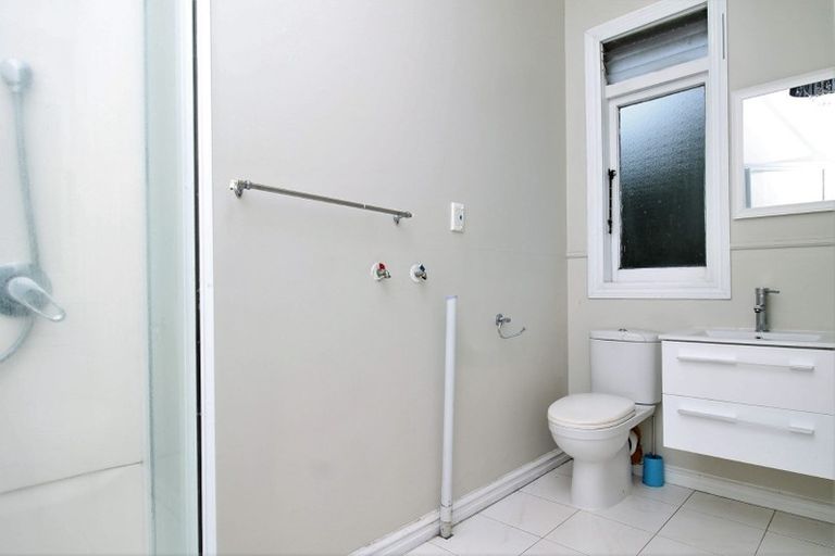 Photo of property in 9 Awanui Street, Birkenhead, Auckland, 0626