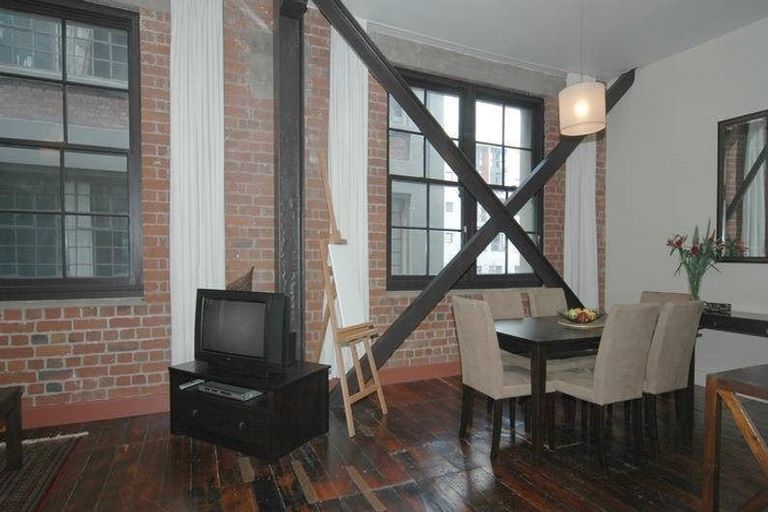 Photo of property in Hannahs Warehouse Apartments, 21/13 Leeds Street, Te Aro, Wellington, 6011