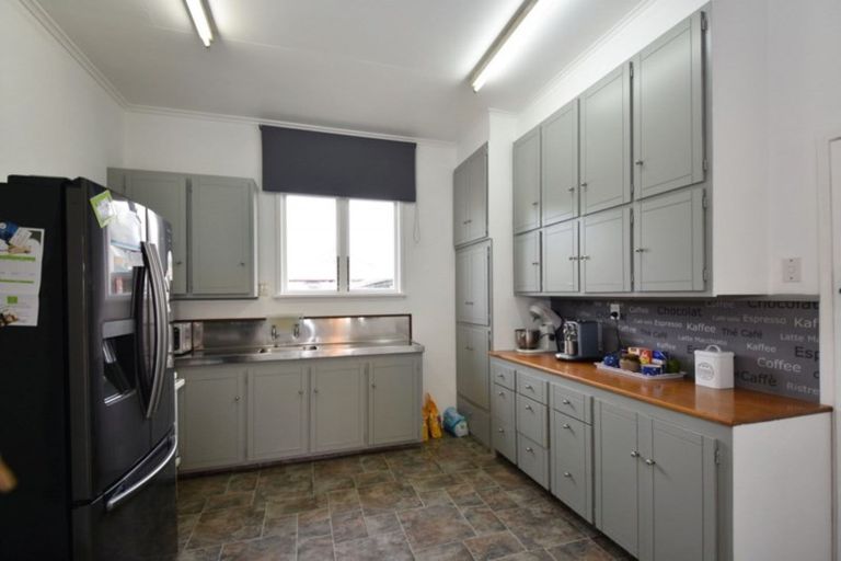 Photo of property in 33 Hardy Street, Strathern, Invercargill, 9812