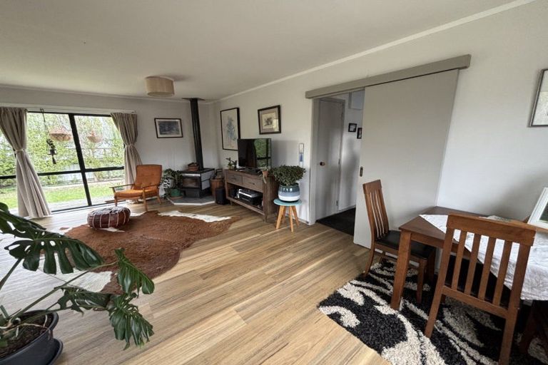 Photo of property in 9 Rata Street, Tokomaru, Palmerston North, 4474