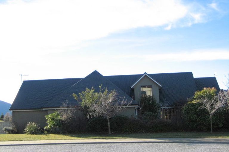 Photo of property in 22 Scaife Place, Wanaka, 9305