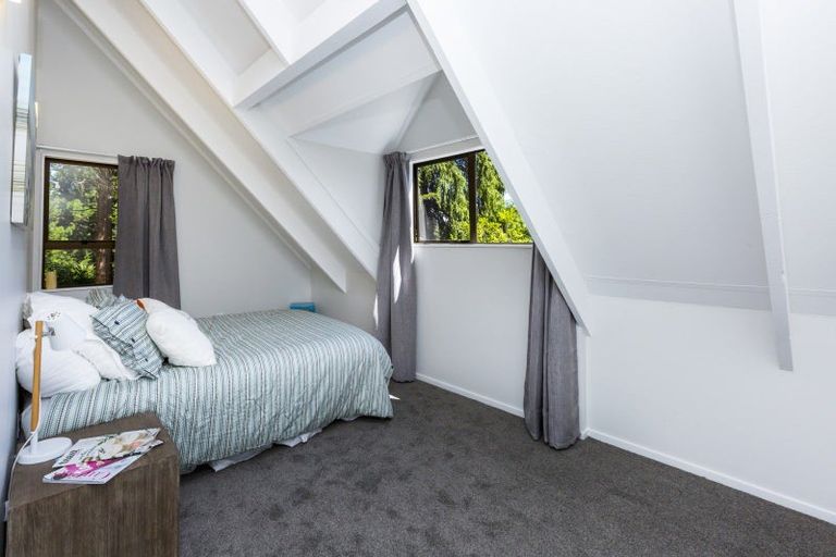 Photo of property in 122 Plateau Road, Te Marua, Upper Hutt, 5018