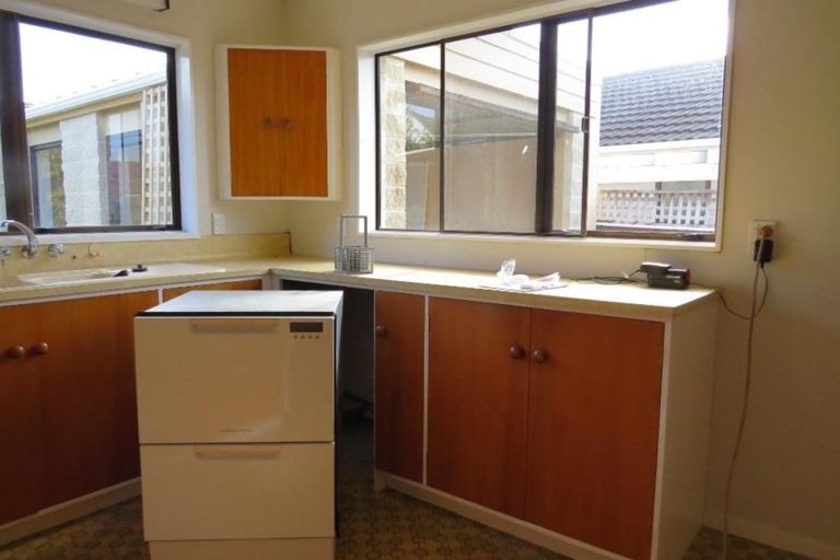 Photo of property in 25a Toru Road, Paraparaumu Beach, Paraparaumu, 5032