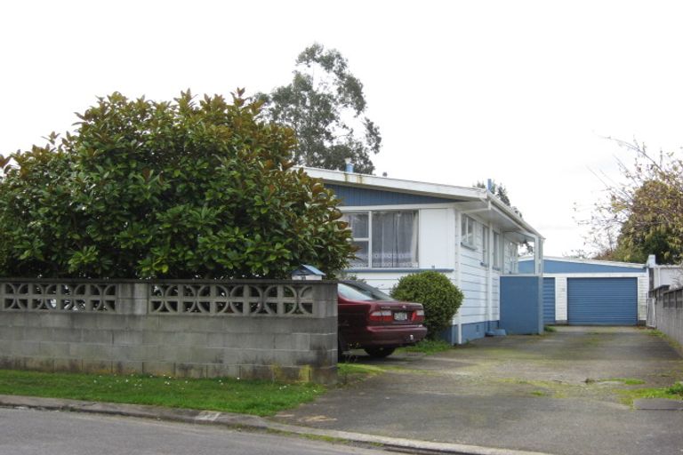 Photo of property in 18 Kauri Street, Inglewood, 4330
