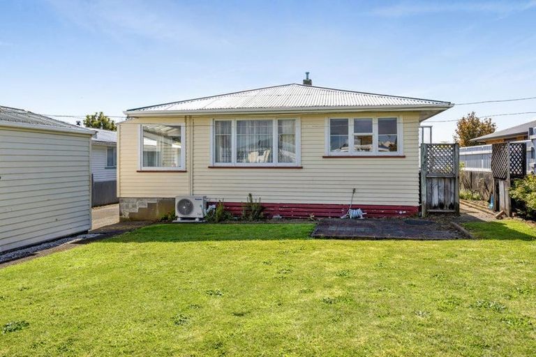 Photo of property in 25 Orlando Street, Stratford, 4332