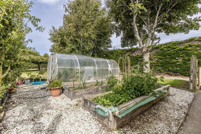 Photo of property in 64 Winton Wreys Bush Highway, Winton, 9783