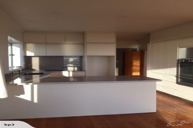 Photo of property in 2/12 Muritai Terrace, Mount Pleasant, Christchurch, 8081