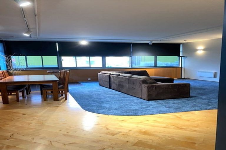 Photo of property in Rostrevor House, 3/130a Vivian Street, Te Aro, Wellington, 6011