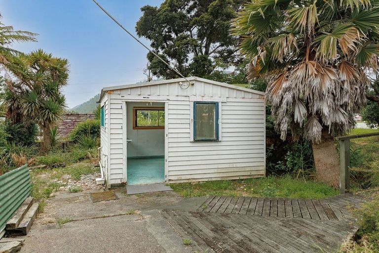 Photo of property in 27 Dole Street, Ngakawau, 7824