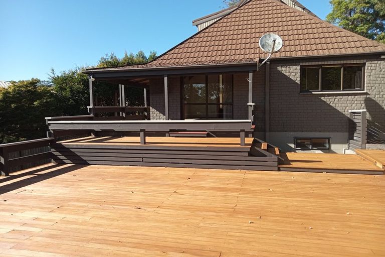 Photo of property in 55 Onewa Road, Northcote, Auckland, 0627