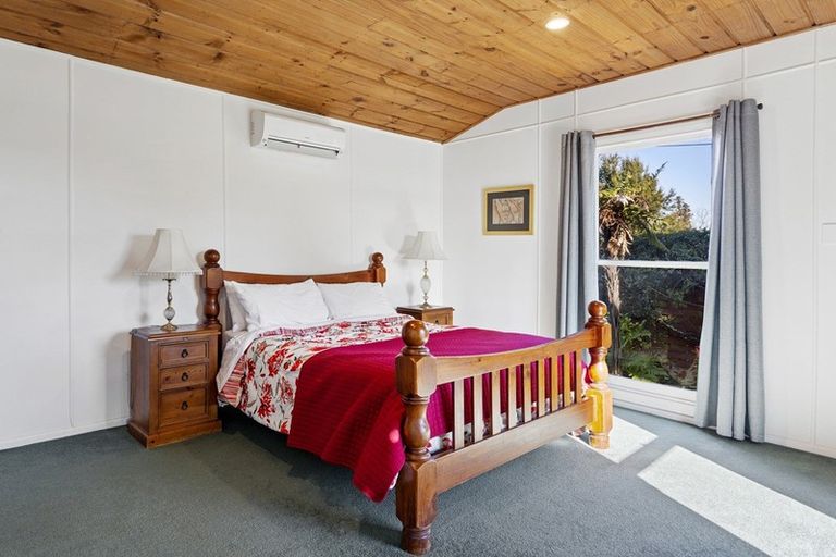 Photo of property in 30 Taupo View Road, Taupo, 3330