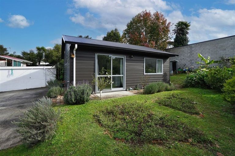 Photo of property in 19 Mccracken Avenue, Hillcrest, Hamilton, 3216