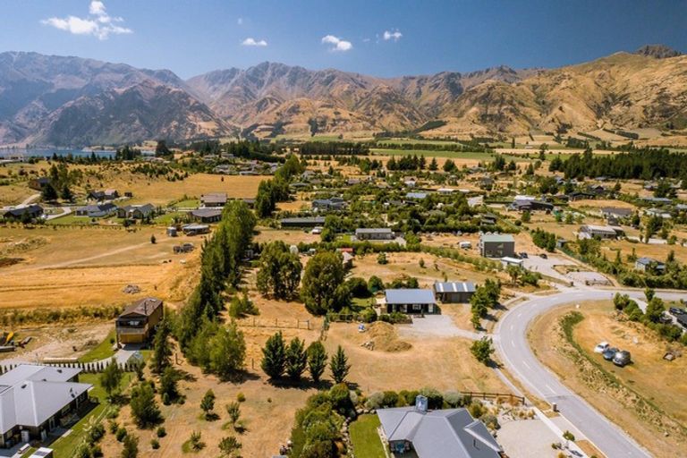 Photo of property in 67 Grandview Road, Lake Hawea, Wanaka, 9382