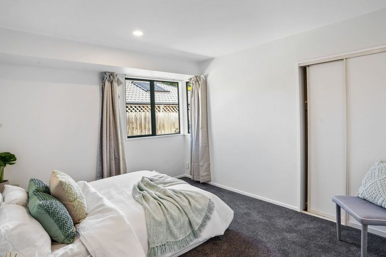 Photo of property in 15 Oakview Lane, Cashmere, Christchurch, 8022
