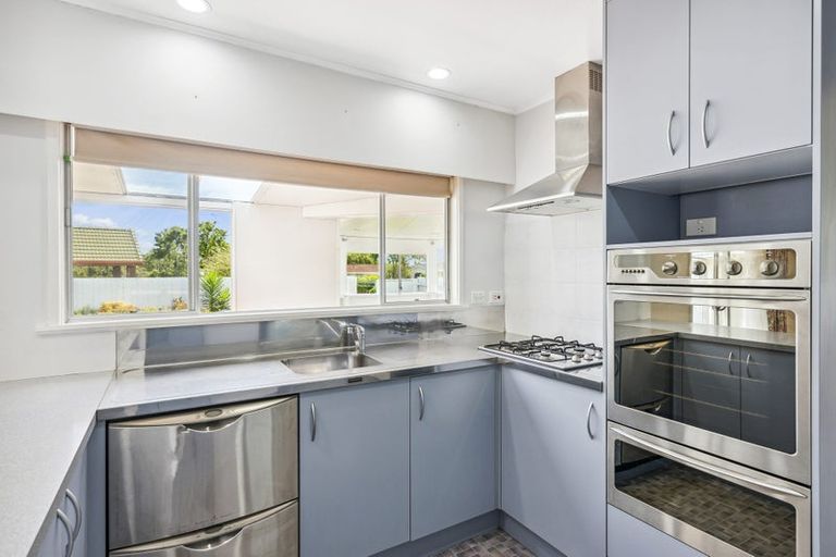 Photo of property in 6 Belvedere Avenue, Waikanae, 5036