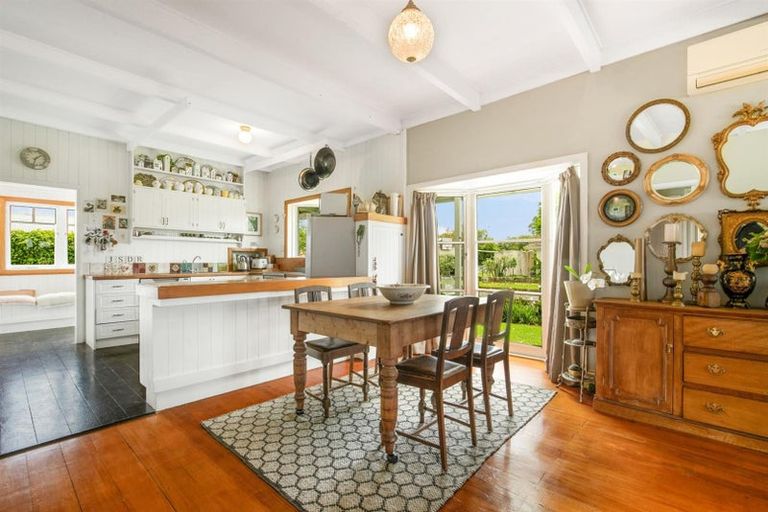 Photo of property in 55 Monument Road, Clevedon, Papakura, 2582