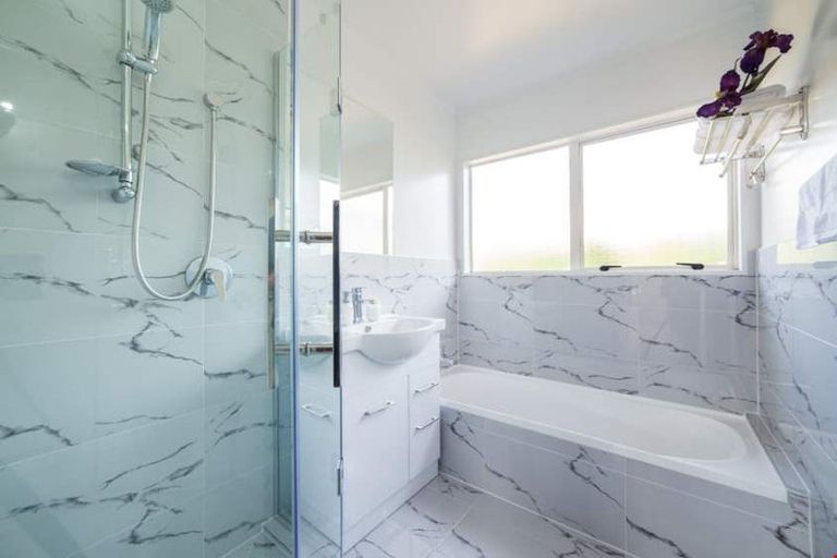 Photo of property in 42 Belinda Avenue, Flat Bush, Auckland, 2023