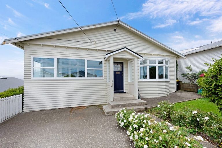 Photo of property in 132 Messines Road, Karori, Wellington, 6012