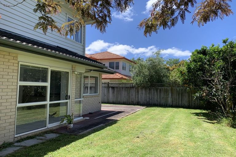 Photo of property in 27a Swanson Road, Henderson, Auckland, 0610