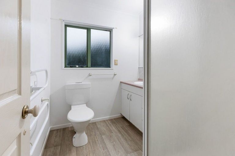 Photo of property in 10 Homestead Place, Welcome Bay, Tauranga, 3112