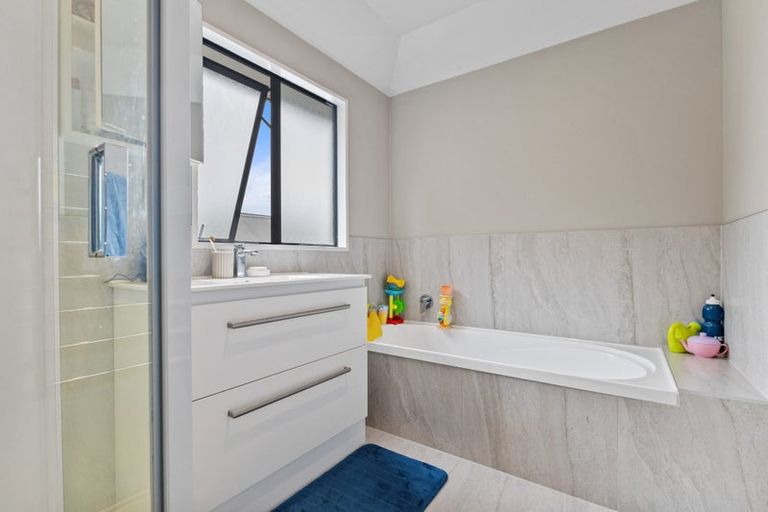 Photo of property in 1 Trist Place, Edgeware, Christchurch, 8013