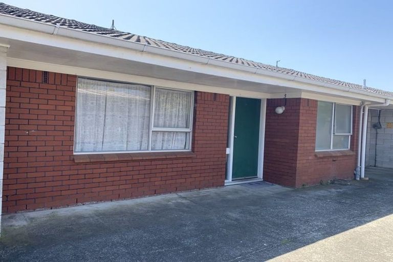 Photo of property in 19 Birdwood Avenue, Beckenham, Christchurch, 8023