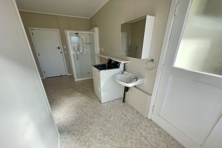 Photo of property in 78 Tauhinu Road, Miramar, Wellington, 6022