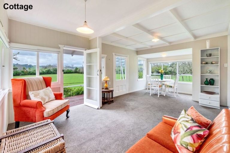 Photo of property in 1559 Kahikatea Flat Road, Kaukapakapa, 0871