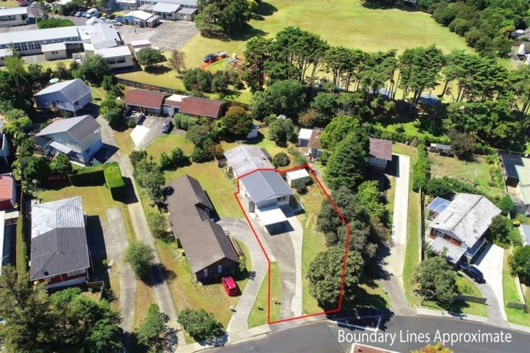 Photo of property in 1/20 Gladys Avenue, Glenfield, Auckland, 0629