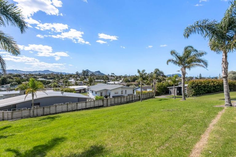 Photo of property in 51 Holland Close, Pauanui, Hikuai, 3579