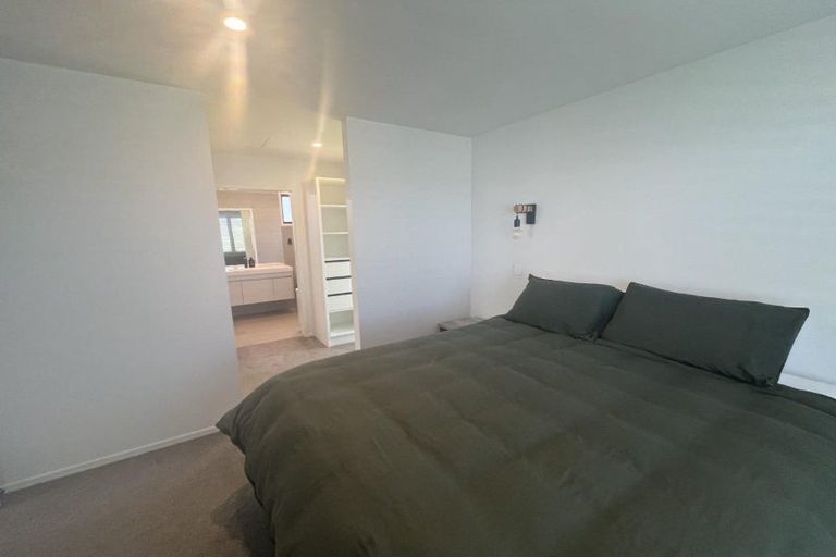 Photo of property in 42 Gilbert Street, New Plymouth, 4310
