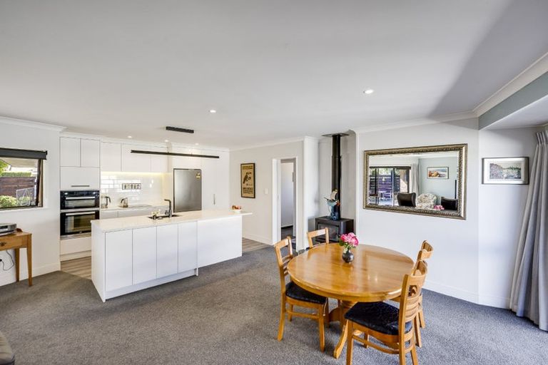 Photo of property in 30c Neeve Road, Taradale, Napier, 4112
