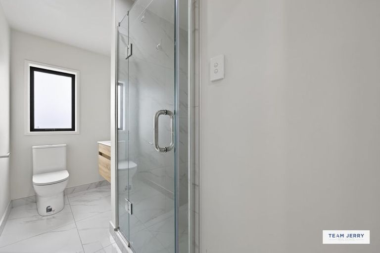 Photo of property in 15b William Avenue, Manurewa, Auckland, 2102