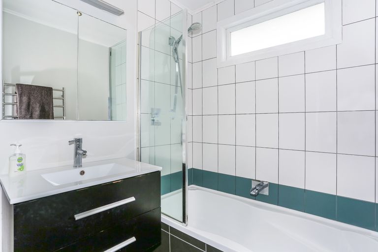 Photo of property in 26 Boundary Road, Opaheke, Papakura, 2113