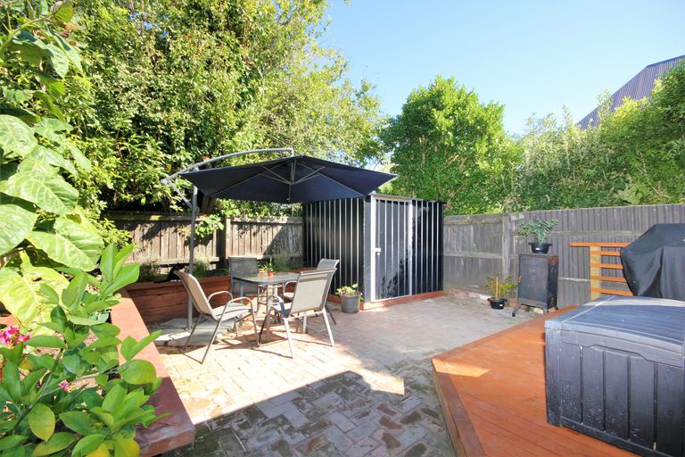 Photo of property in 36 Hutcheson Street, Sydenham, Christchurch, 8023