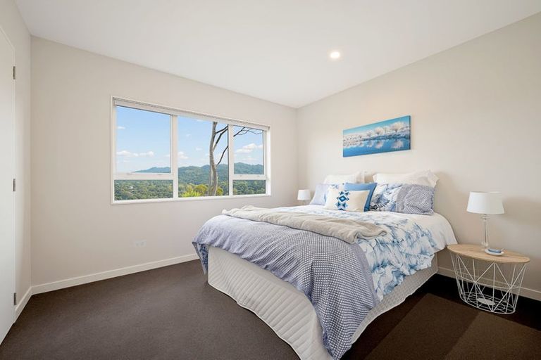 Photo of property in 220 Forest Hill Road, Waiatarua, Auckland, 0612