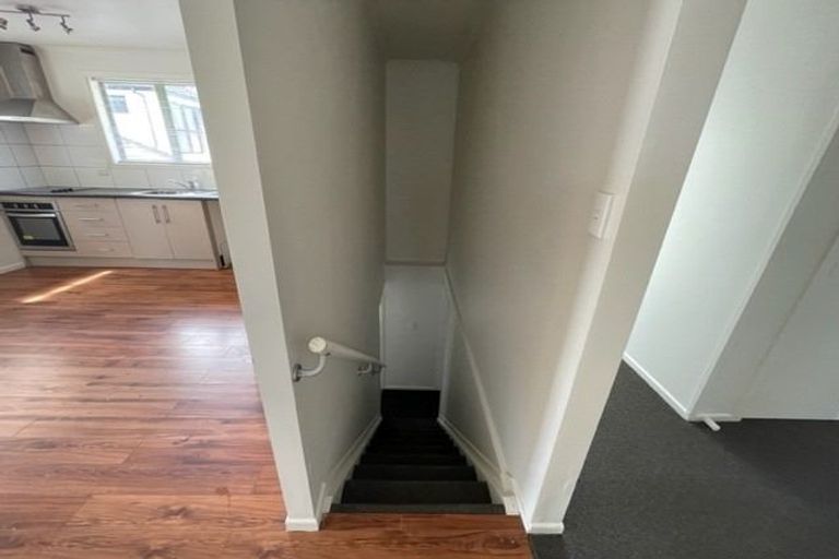 Photo of property in 2/73a Russell Road, Manurewa, Auckland, 2102