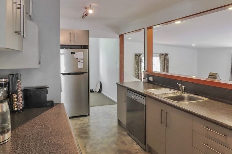 Photo of property in 111 Kamahi Street, Stokes Valley, Lower Hutt, 5019