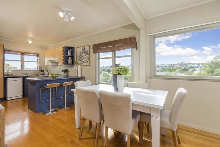 Photo of property in 28 James Street, Bayview, Auckland, 0629
