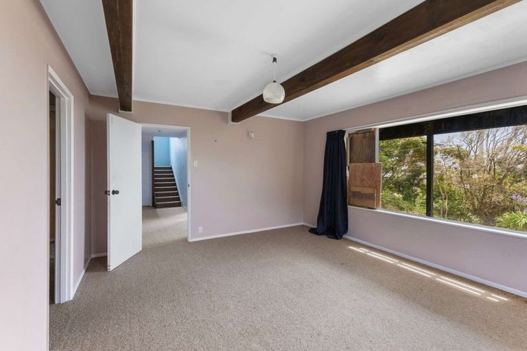 Photo of property in 11 South Road, Moturoa, New Plymouth, 4310