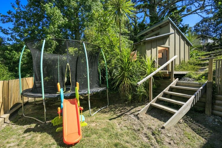 Photo of property in 2/13a Eskdale Road, Birkdale, Auckland, 0626
