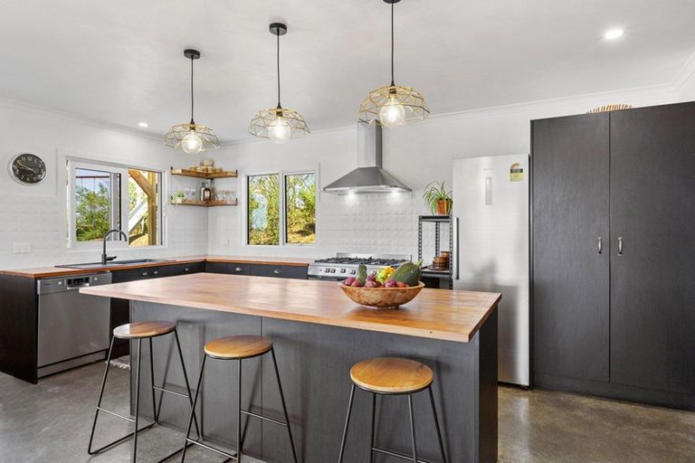 Photo of property in 42 Van Houtte Road, Raglan, 3295