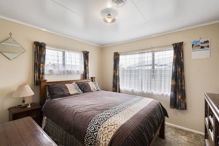 Photo of property in 21 Railway Road, Bunnythorpe, Palmerston North, 4478