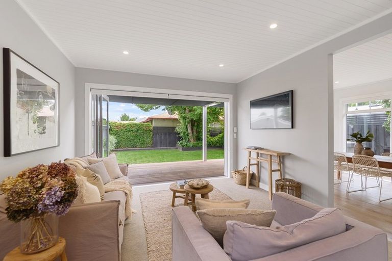 Photo of property in 45 Paparoa Street, Papanui, Christchurch, 8053