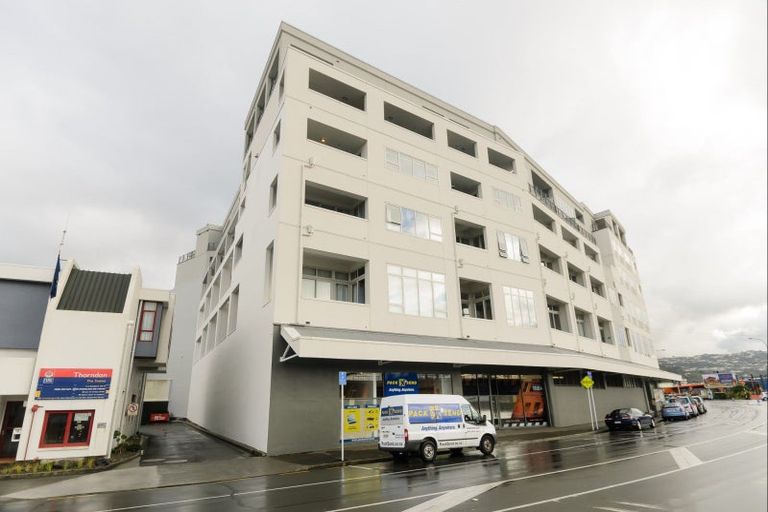 Photo of property in Stadium Garden Flats, 314/107 Thorndon Quay, Pipitea, Wellington, 6011
