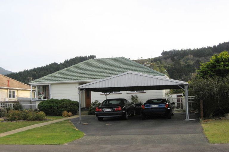 Photo of property in 33 Albertson Avenue, Port Chalmers, 9023