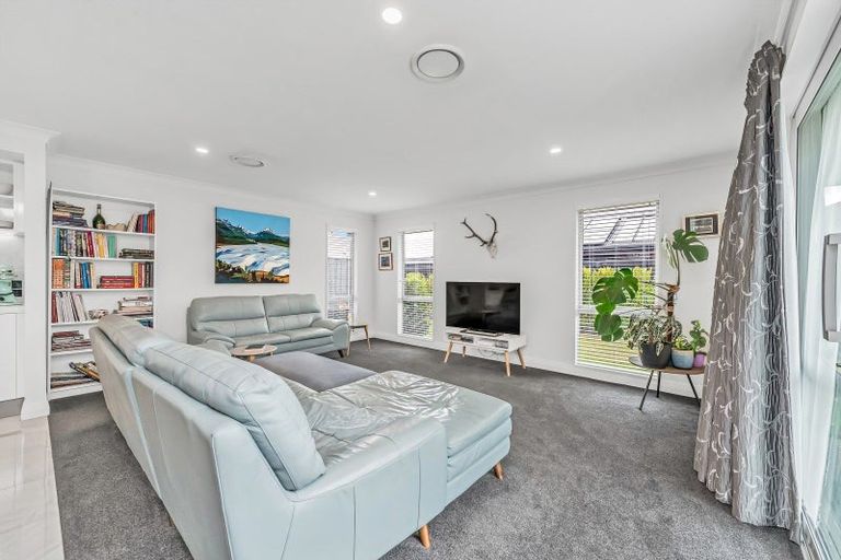 Photo of property in 118 Broadlands Drive, Rolleston, 7615