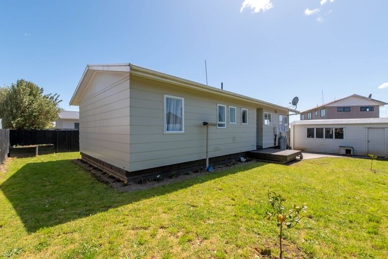 Photo of property in 14b Pohutukawa Drive, Owhata, Rotorua, 3010
