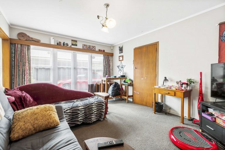 Photo of property in 48 Houchens Road, Glenview, Hamilton, 3206