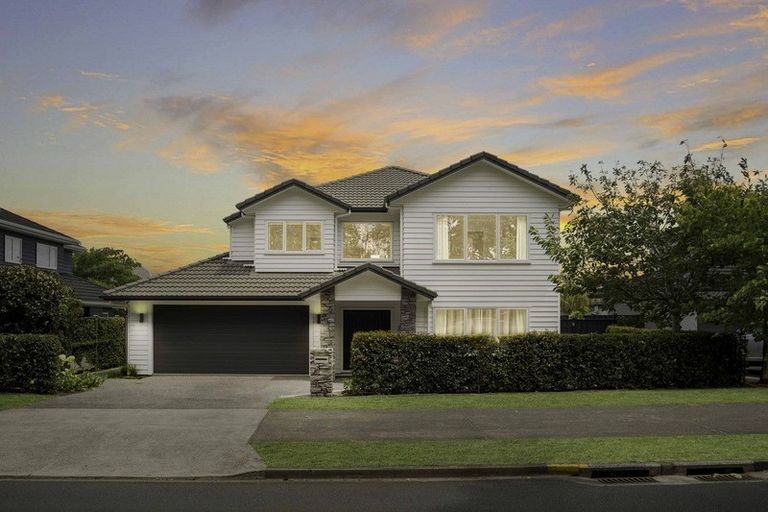 Photo of property in 33 Hinau Road, Karaka, Papakura, 2113